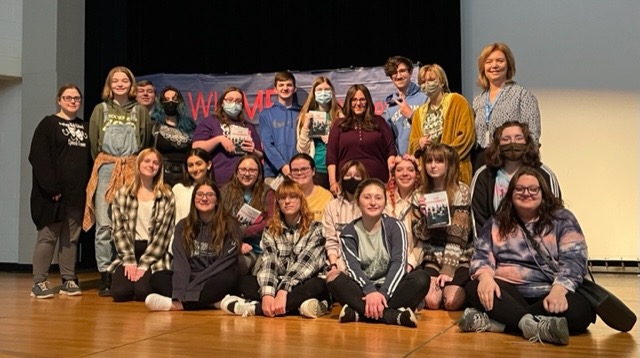 PHS Book Club members and Mrs. Schubbe pose with author Liza Wiemer. –Photo submitted.